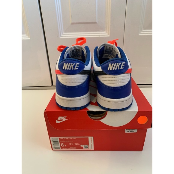 Boys Nike Dunks - Picture 4 of 5
